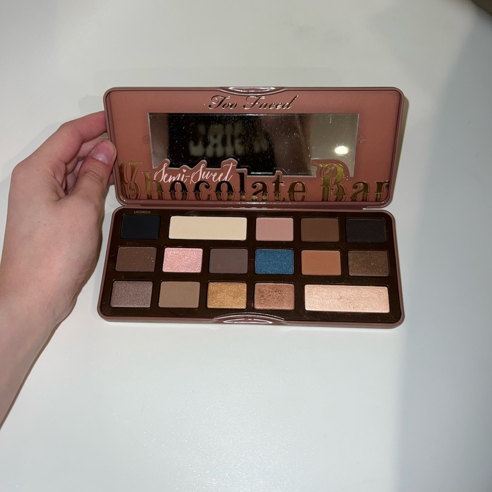 too faced chocolate pallet